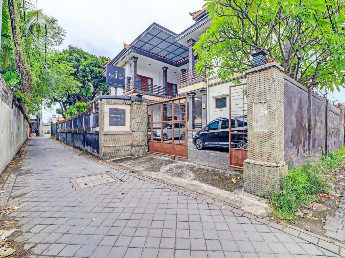 Capital O 92229 Pudak Sari Homestay Hotel